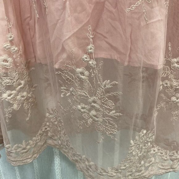 Elegant Lace Pink Blush V Neck Maxi Dress by Umgee Size 6 NWT - Picture 5 of 16